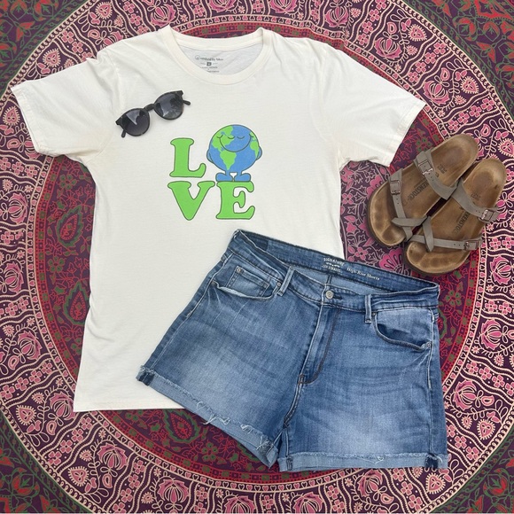 United By Blue Tops - United By Blue Big LOVE Tee Earth Cream Graphic Crewneck T-Shirt | All-Gender M